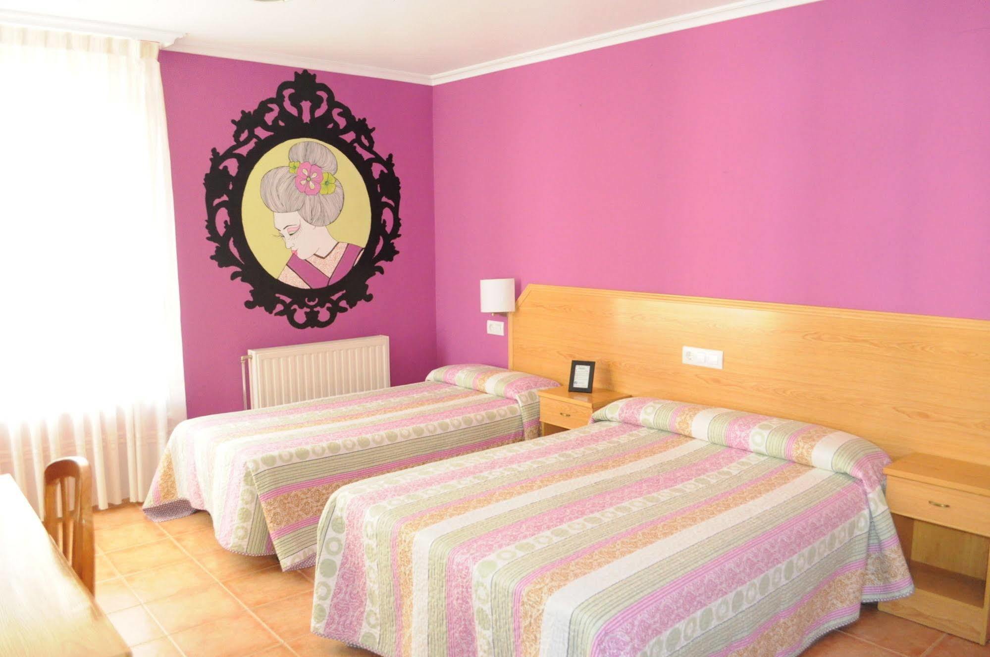 לוגו Hotel Brios מראה חיצוני תמונה