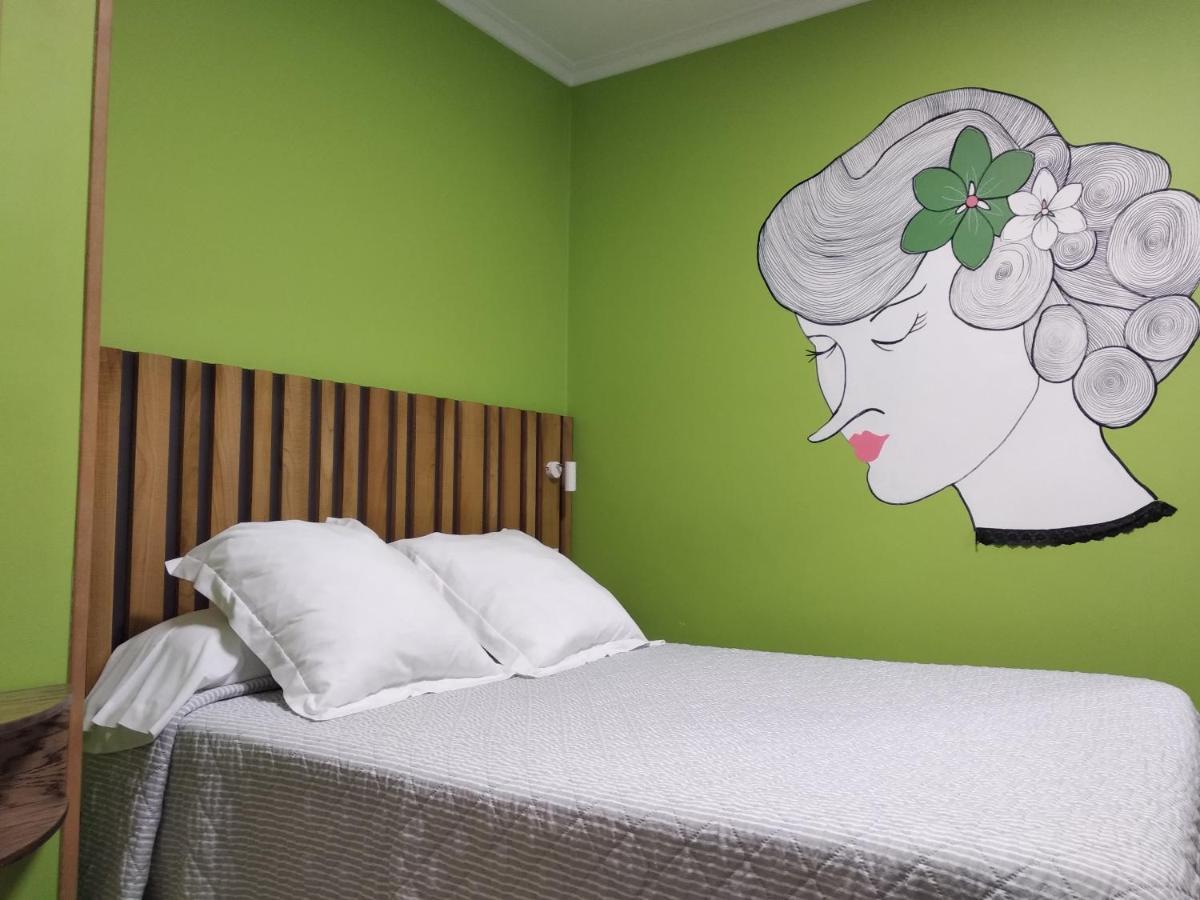 לוגו Hotel Brios מראה חיצוני תמונה